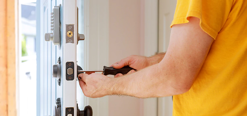 Eviction Locksmith For Key Fob Replacement Services in Golden Hills, CA